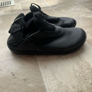 WONENA NIKE ZOOM Black Athletic Shoes- Healthcare/Nurse